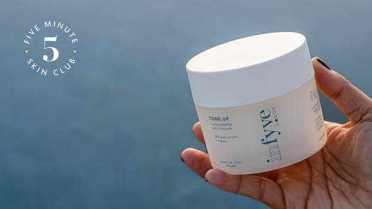Perché è importante esfoliare la pelle? Consigli e routine skincare con INFYVE