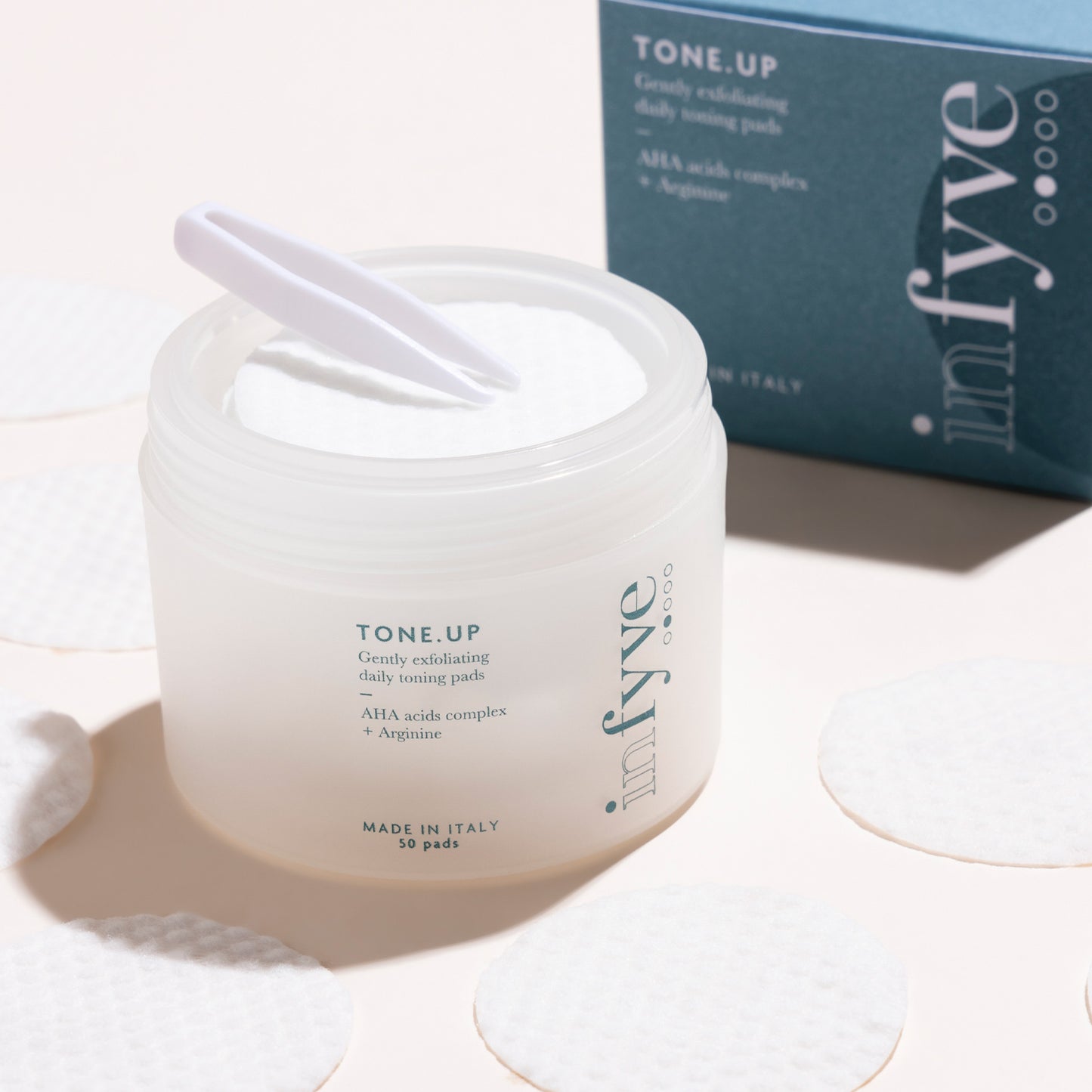 TONE.UP INFYVE – Dischetti tonico esfoliante pre-imbevuti con AHA e Arginina, 50 pezzi