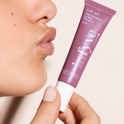 Balsamo labbra rimpolpante SPF30 – formula clean INFYVE Beauty